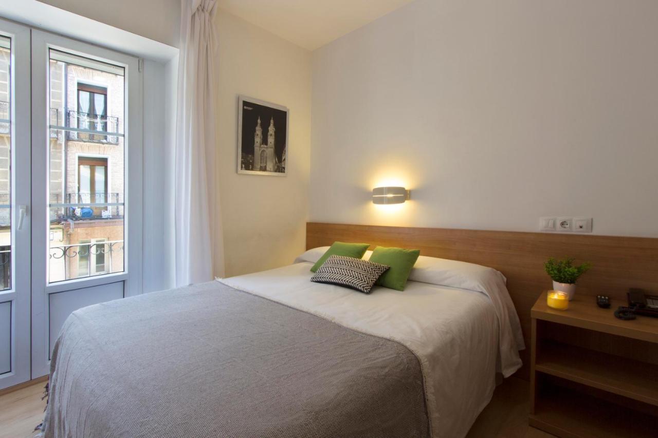 לוגרוניו Hostal La Numantina מראה חיצוני תמונה
